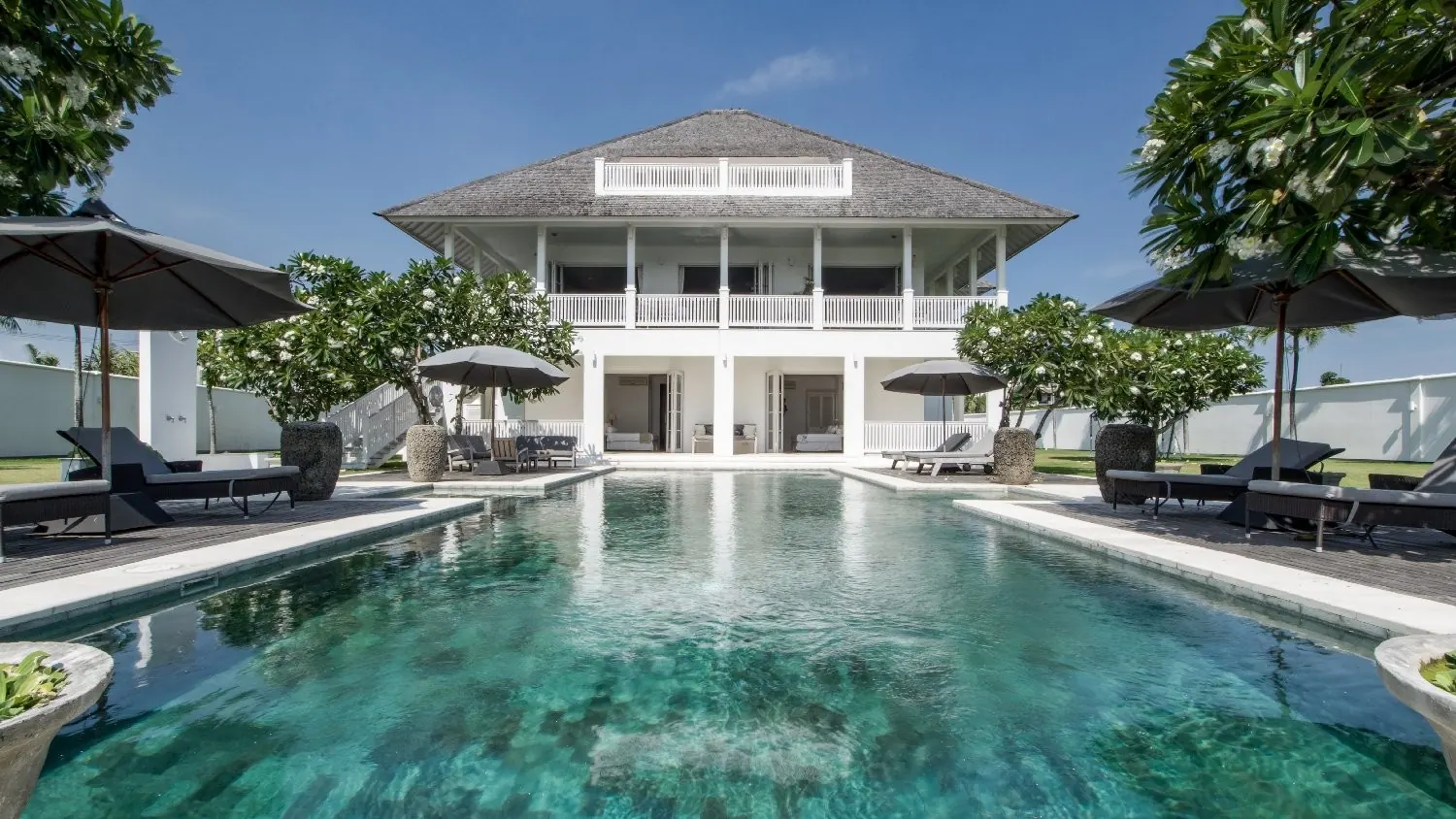 The villa and pool